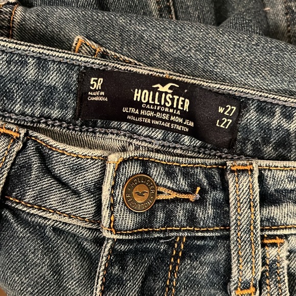 Hollister Distressed Jeans Size 5 - Picture 3 of 3